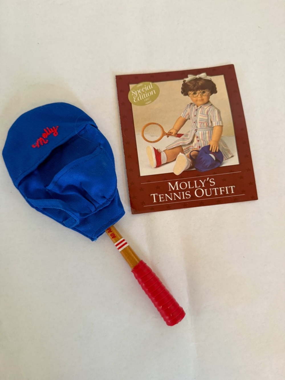 HARD TO FIND 1997 Vintage American Girl Molly Tennis Racket & Blue Cover